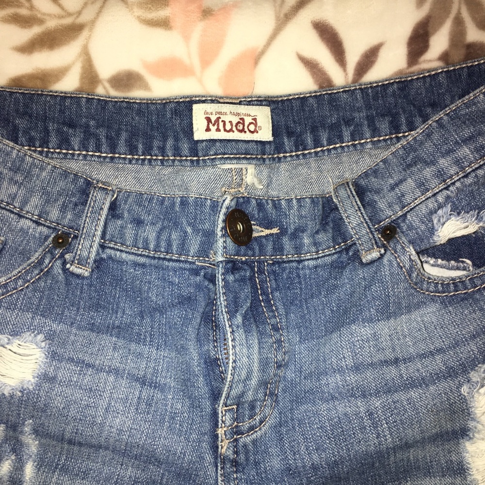 Jean Shorts - Picture 2 of 5